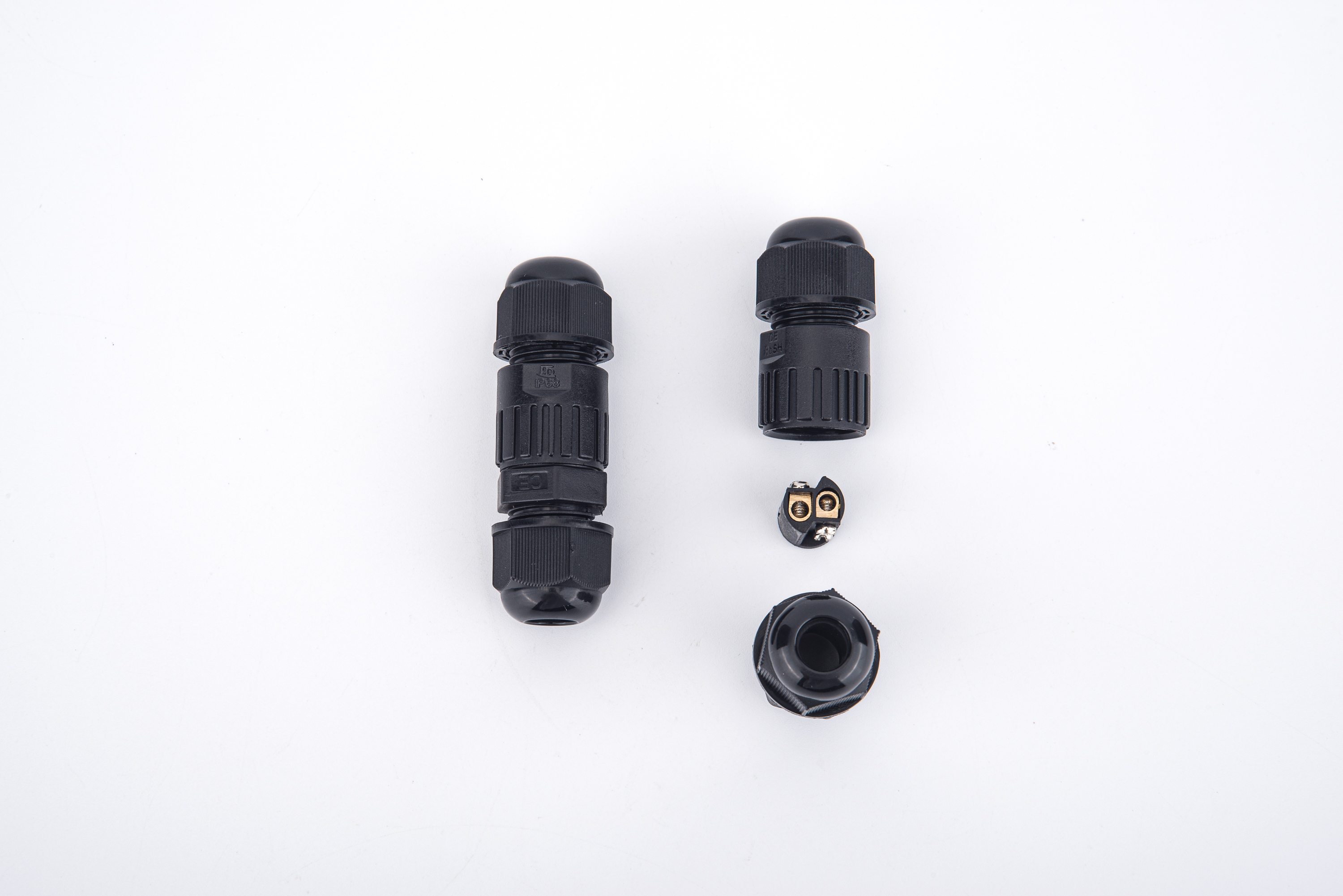 Waterproof cable connectors